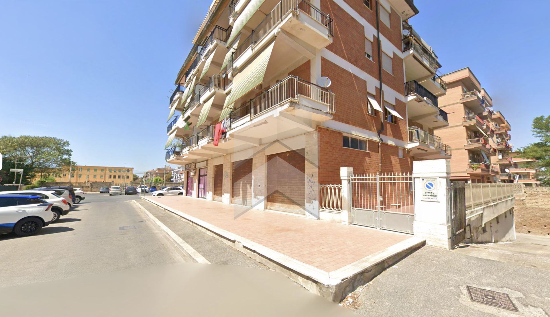 VENDITA LOCALE COMMERCIALE C/1 – TORVAIANICA CENTRO